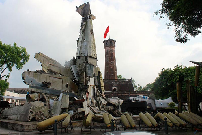 musée histoire militaire vietnam hanoi vestige